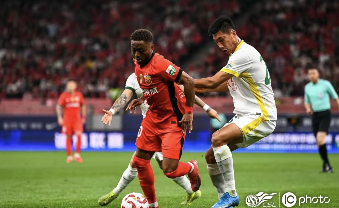 赛前中超焦点战，波尔图止住颓势，更衣室稳定，阵容厚度经受考验的简单介绍